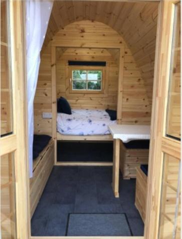 קרנארפון Pen Y Buarth Pod - Caravan Site מראה חיצוני תמונה