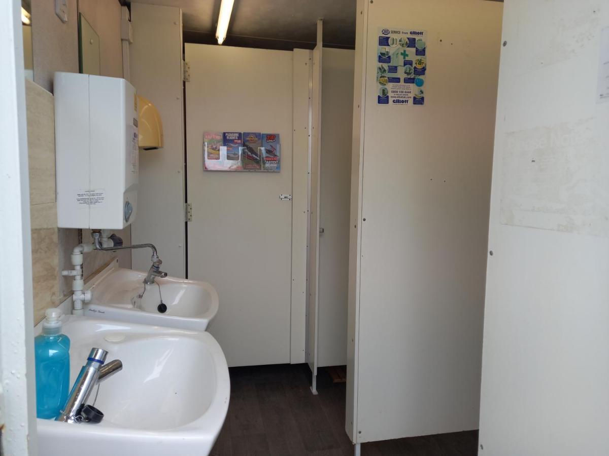 קרנארפון Pen Y Buarth Pod - Caravan Site מראה חיצוני תמונה